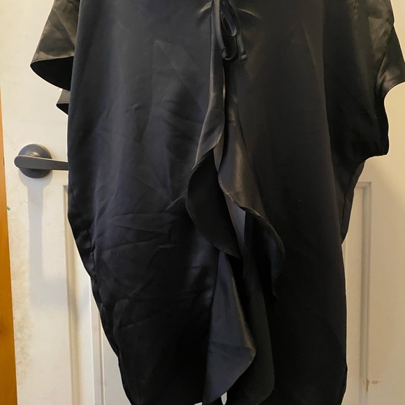 Victoria’s Secret Robe- One Size - Picture 2 of 8